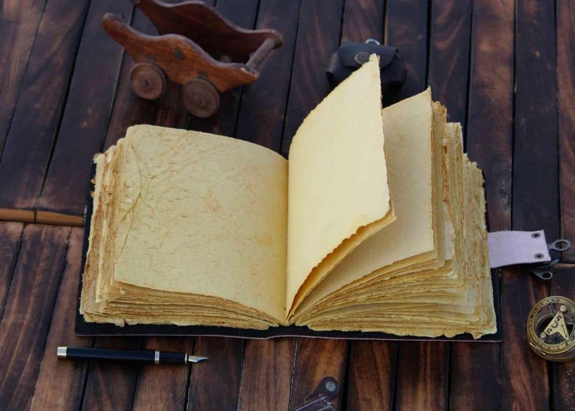 Handmade Leather Diary – SC-LBLD11 - Image 2